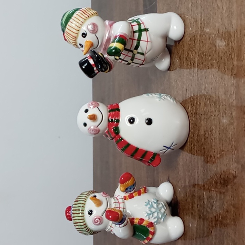 3 Piece Ceramic Snowman 3in Figures